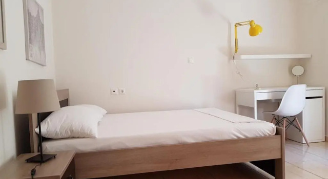Апартаменты Errathens Zephyr Apartment - Athens Center, 3 Bd, 1 Bath
