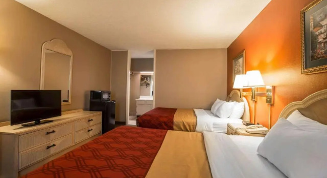 Четырёхместный номер Standard Greeneville Inn And Suites