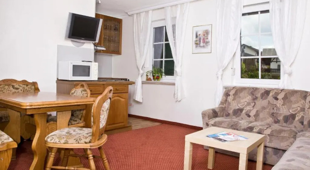 Коттедж с 3 комнатами Hotel Sauerländer Hof