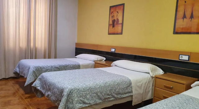 Трёхместный номер Standard Hostal Zamorán -Madrid Centro Gran Vía Sol