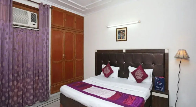 ASR Guest House by OYO Rooms