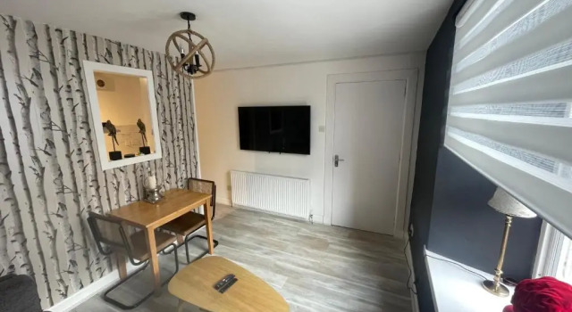 Alpine Apartments - 2