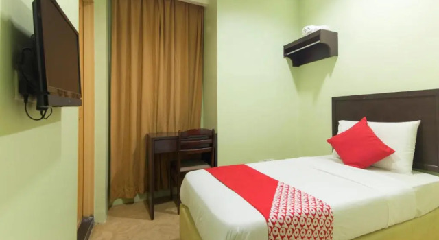 Одноместный номер Deluxe OYO 1102 Amani Hotel