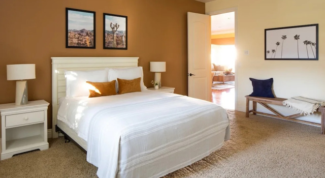 Amarilla by Avantstay Peaceful Paradise w/ Pool, Spa & Theatre Room, Rezerwuj Ośrodek wypoczynkowy La Quinta Coachella Valley