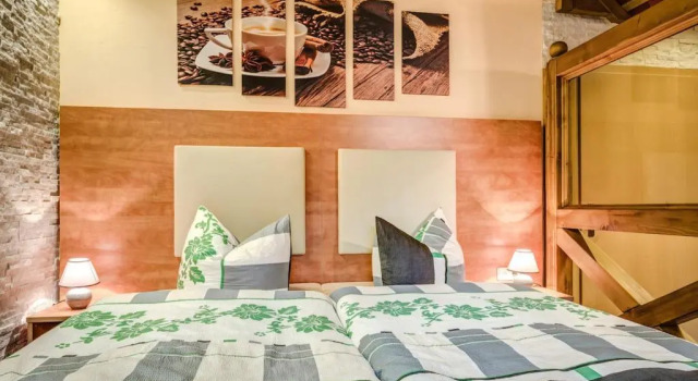 Cafe Hotel Hoyer, Reservar Apartamento Hotéis em Turíngia com estacionamento, Estacionamento
