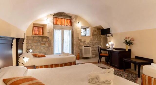 Трёхместный номер Standard Palazzo Il Cavaliere B&B De Charme