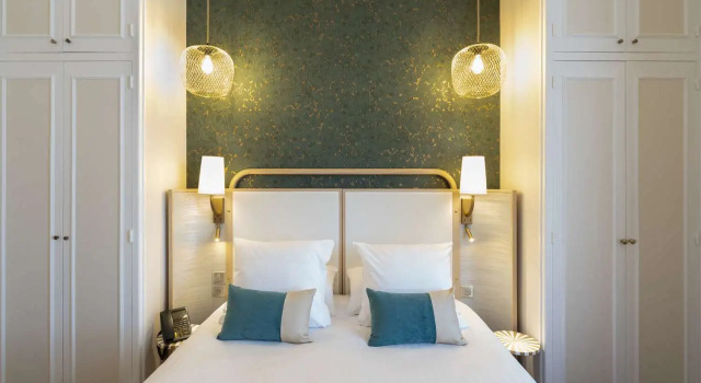 Двухместный номер Comfort с балконом и с видом на окрестности Grand Hotel Des Lecques; BW Signature Collection