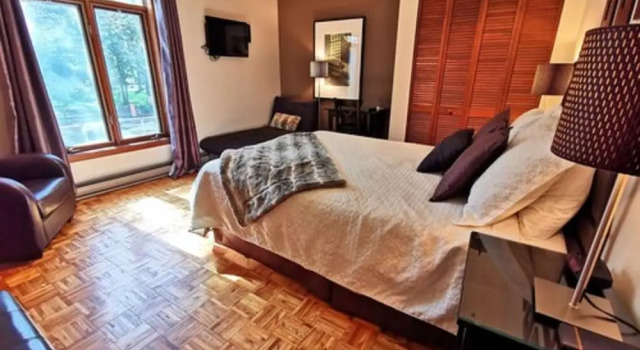 Accueil Chez Francois, Book Guesthouse Hotels in Montreal with Parking, Parking