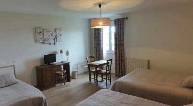 Четырёхместный номер Standard Hôtel les Echevins