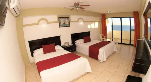 Четырёхместный номер Standard Hotel Playa Bonita