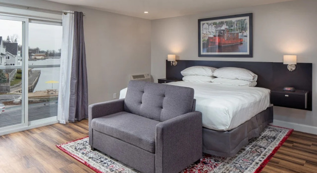 Picton Harbour Inn
