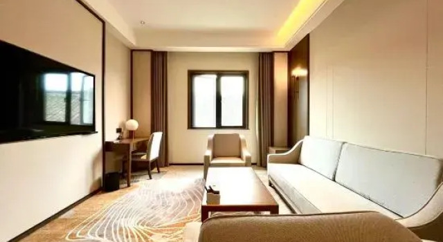 Двухместный люкс Qixia Mu's Manor Jinshe Hotel
