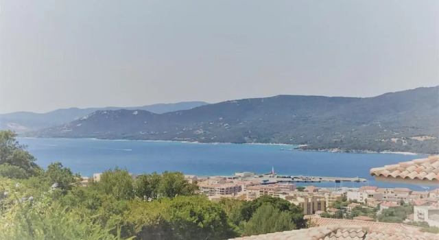 Appartement deux chambres avec vue mer proche du centre ville, Varaa Huoneisto Propriano 