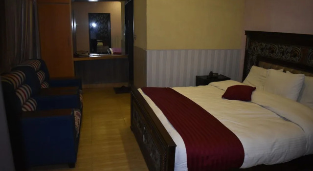 Люкс Executive с 2 комнатами Manama Hotel