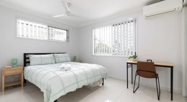 Smart Suites Self Check-in Apartments - 39 Freney, Book Apartment Brisbane Brisbane Region