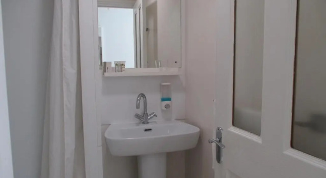 Standard Zimmer Hillview