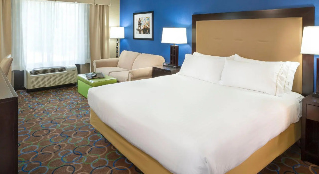 Номер Standard Holiday Inn Express Hotel & Suites Manchester - Airport by IHG