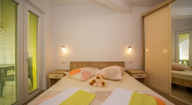 Saga 2 - With Swimming Pool - A8, Rezerwuj Hotel Hotele w Split Region z parkingiem, Parking