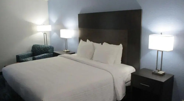 Quality Inn & Suites, Boek Hotel Hotels in Missouri met zwembad, Zwembad