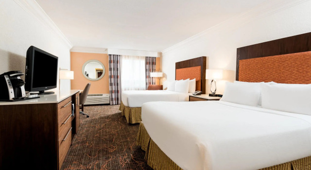 Holiday Inn Fort Lauderdale Airport by IHG