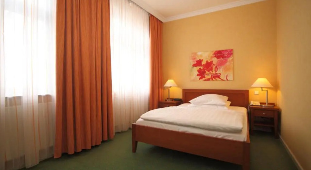 Номер Standard Alster-Hof