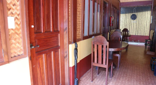 Tres Pension House