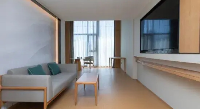 Люкс Deluxe JI Hotel (Jiujiang Lushan Station Zhonghua Xianmu Park)