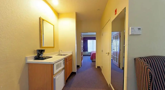 Двухместный люкс c 1 комнатой Holiday Inn Express & Suites Chicago - Matteson by IHG
