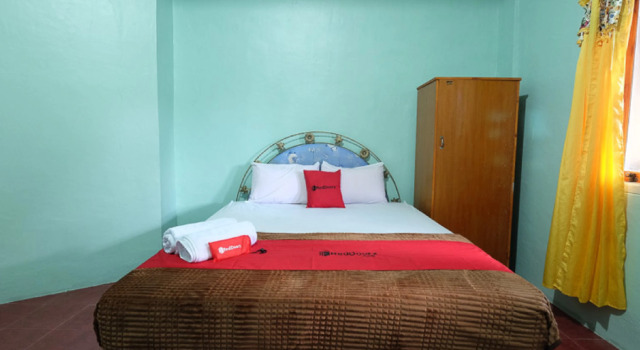 RedDoorz near Mangrove Forest Kupang