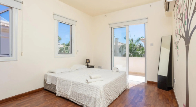 Villa Miracle
