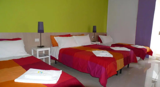 Четырёхместный номер Standard Sicily Rooms Enna