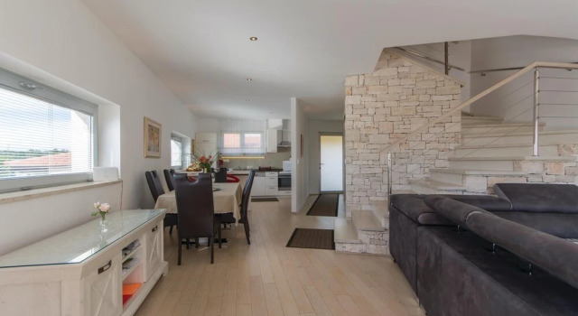 Holiday Home Sv- Ivan 1 by Interhome, Prenota Hotel Krizine Istarskaya zhupania
