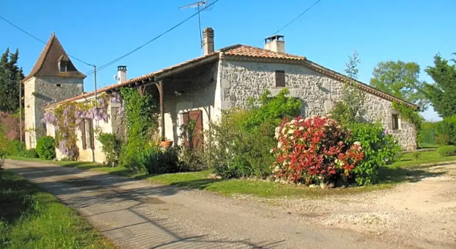 Chambre d'Hôtes Le Pigeonnier de Quittimont, Забронировать Отель Ласепед Lot-et-Garonne