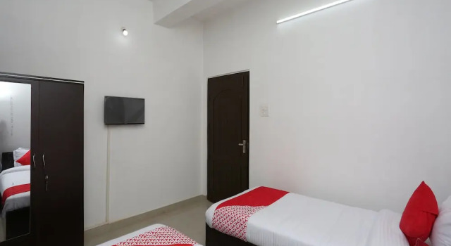 OYO 10912 Nirman Residency