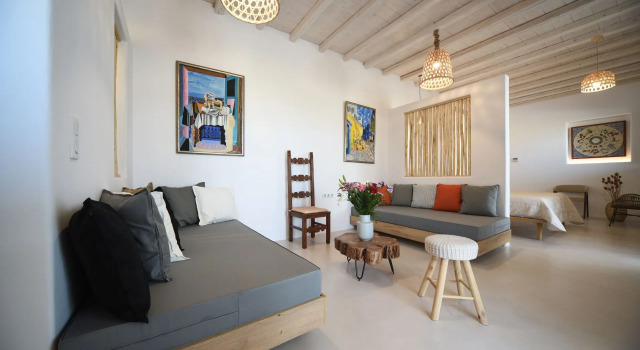 Люкс с видом на бассейн Myconian Crown Suites by Mr and Mrs White