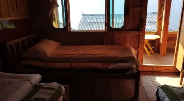 Кровать в общем номере (мужской номер) Ancient Luke Hostel