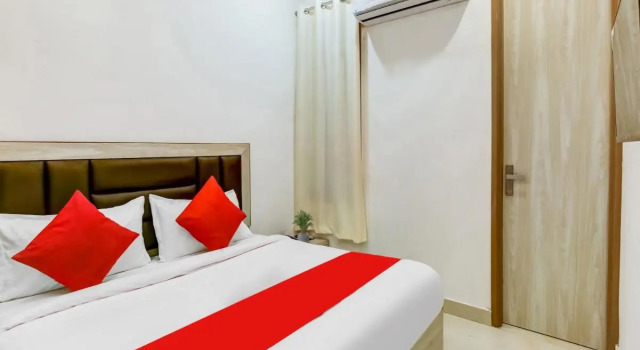 OYO Flagship 70397 Hotel Royal Kingz, Book Hotel Amritsar Punjab