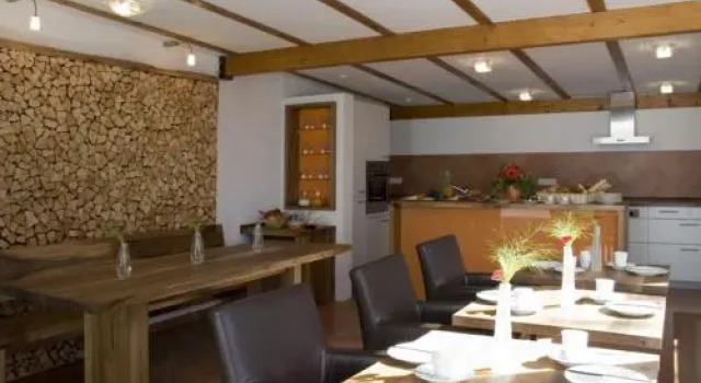 Gästehaus Huber, Забронировать Отель Имменштад-ам-Бодензее Баден-Вюртемберг