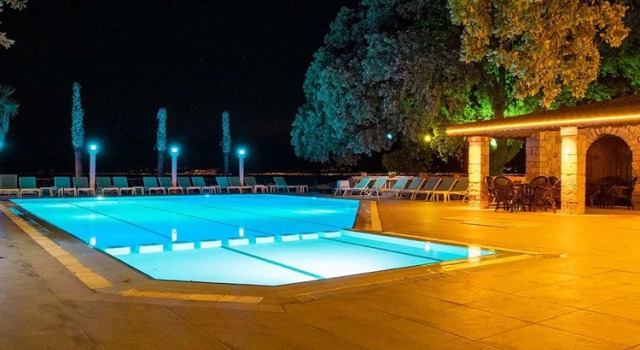 New Fiord Hotel, Book Hotel Hoteller i Burhaniye med pool, Swimmingpool