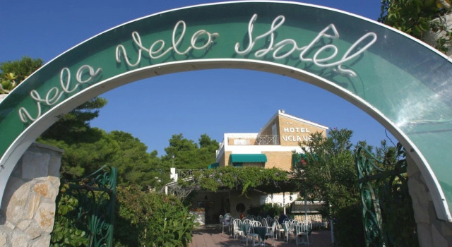 Vela Velo, Varaa Hotelli Hotellit Vieste uima-altaalla, Uima-allas