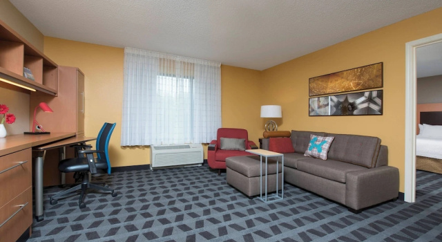 Люкс TownePlace Suites by Marriott Kalamazoo