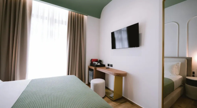 Трёхместный номер Standard с балконом Noemie Hotel