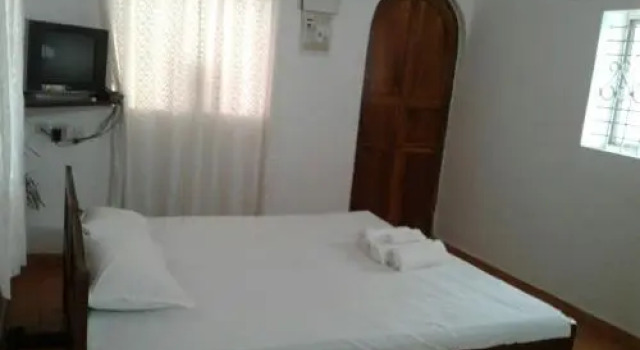 Nk Siolim River Bungalow