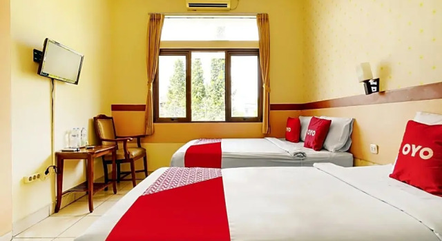 Suite Urbanview Hotel Sakura Bandung