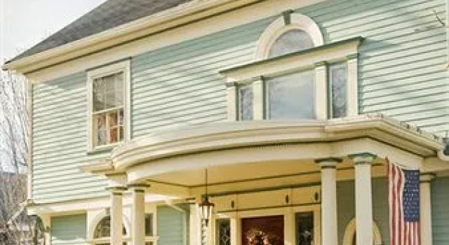 A B&B at The Edward Harris House Inn, Забронировать Отель «постель и завтрак» Отели Рочестера с парковкой, Парковка
