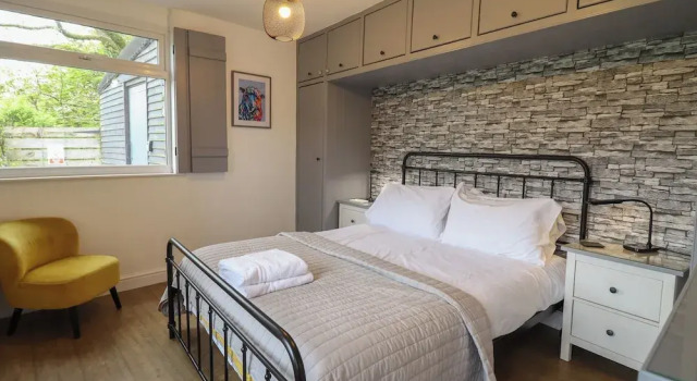 Pengeulan, Boek Vakantiehuis Machynlleth 