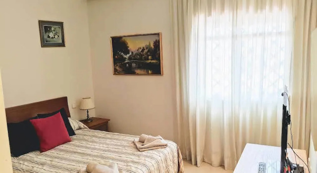 Spacious Neuva Andalucia 2 bed Apt, Забронировать Отель Отели Марбелья 3 звезды, рядом с Королевский гольф-клуб Las Brisas, 3*