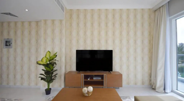 KeyHost - Regent Court JVC - K170