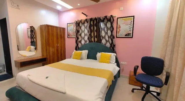 Двухместный номер Deluxe с балконом Hotel Sskar Executive