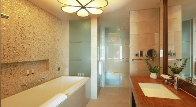 Двухместный номер Superior с балконом и с видом на море Xiamen International Conference Center Seaview Hotel